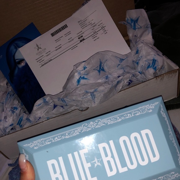 Authentic never used Blue 💙 Blood Palette - Picture 4 of 6